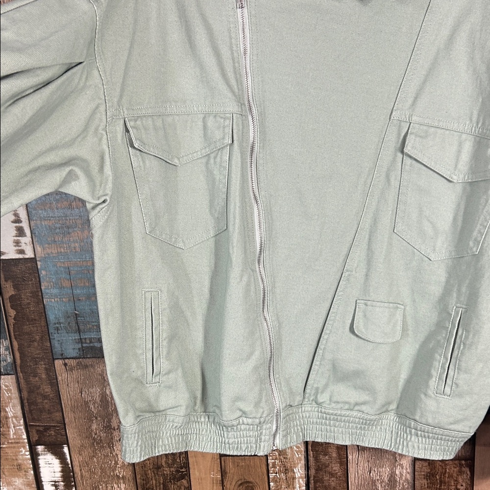 Gianni Bini Light Green oversized zip side Jacket - Picture 4 of 16